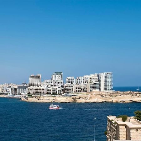 Vallettastay - Harbor View Gem -Sea View 2 Bed Apt מראה חיצוני תמונה